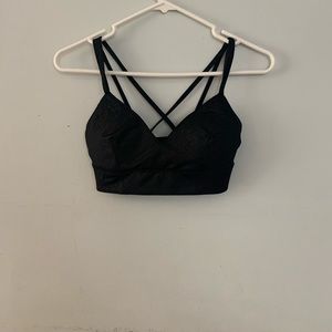 sports bra